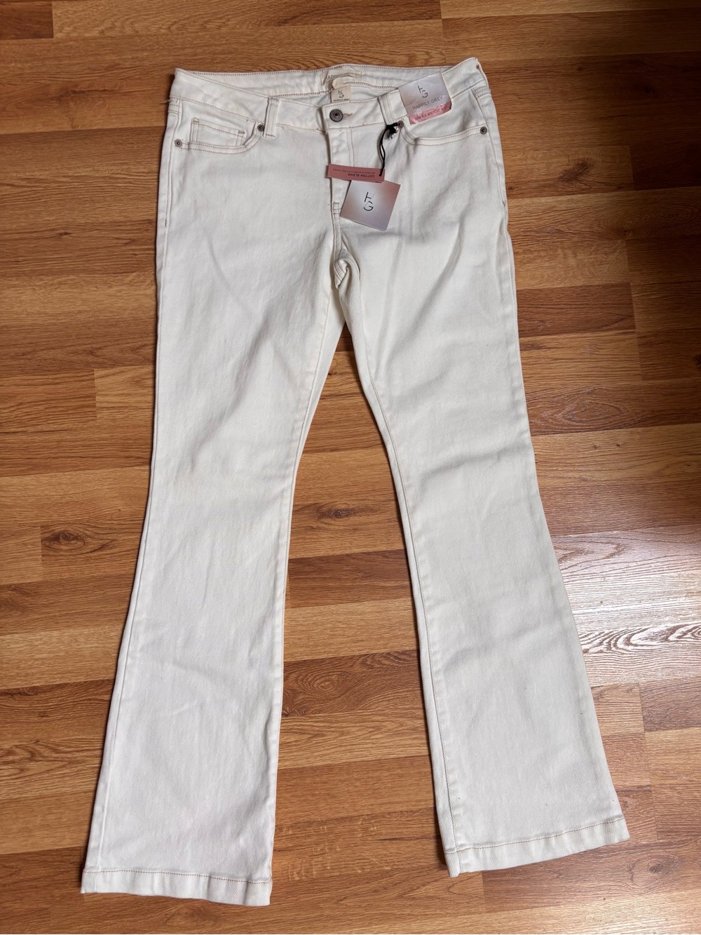 Happily Grey Low Rise Bootcut Cream Colored Jeans Size 5/27
